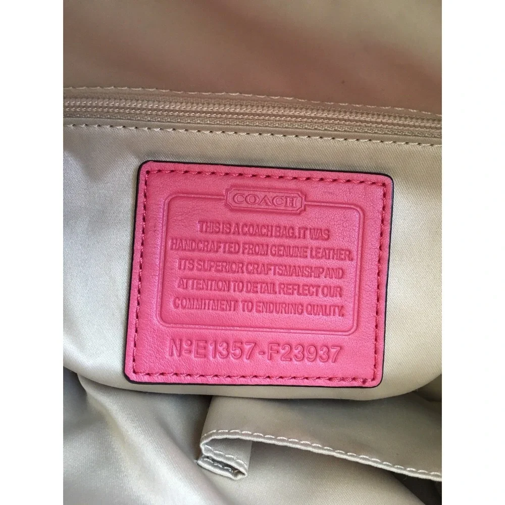 Coach Daisy Leather Convertible Hobo Shoulder Bag F23937 EUC RARE‎ MSRP $350